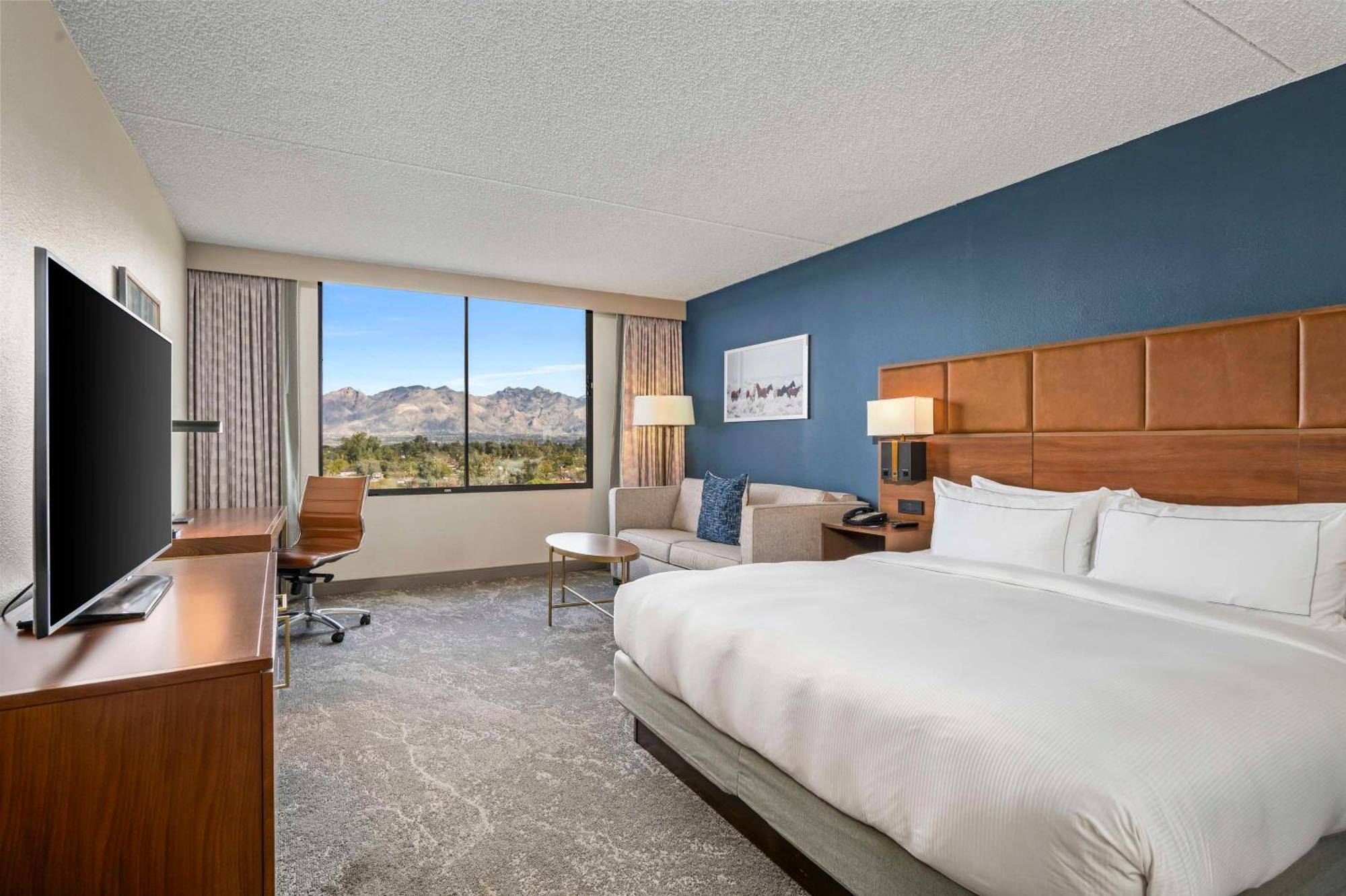 Doubletree By Hilton Tucson-Reid Park Hotel Exterior photo